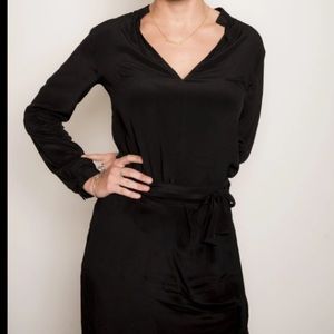 ✨CALVIN KLEIN Black V Neck Blouse